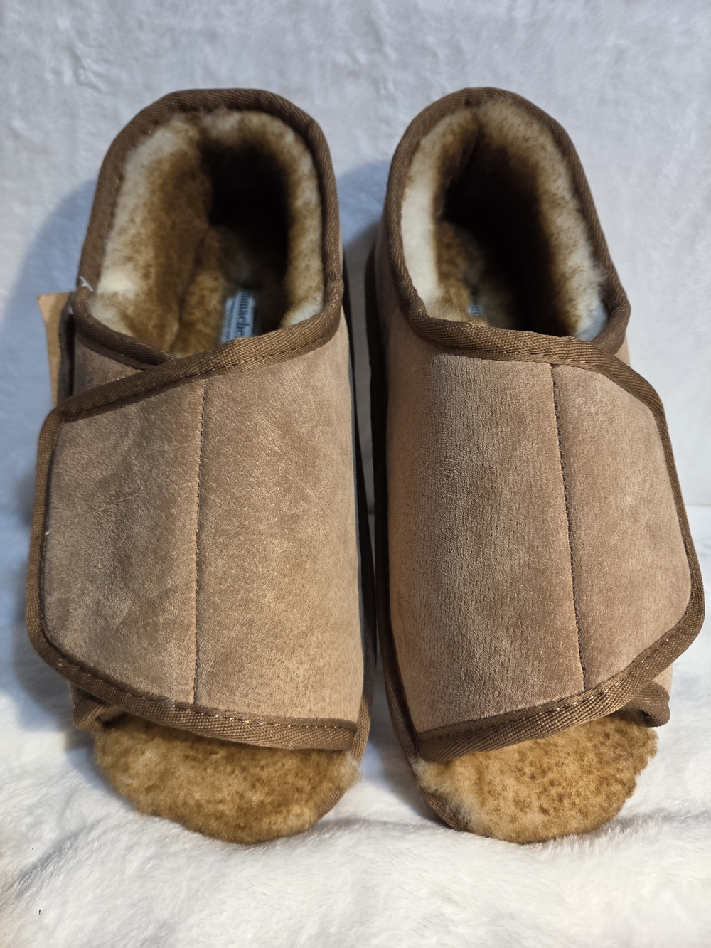 Hammacher SCHLEMMER German Women's Cozy Brown Shearling Lined Slippers